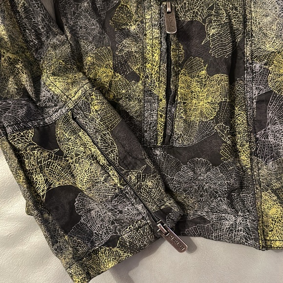 Bench windbreaker jacket - Picture 2 of 7